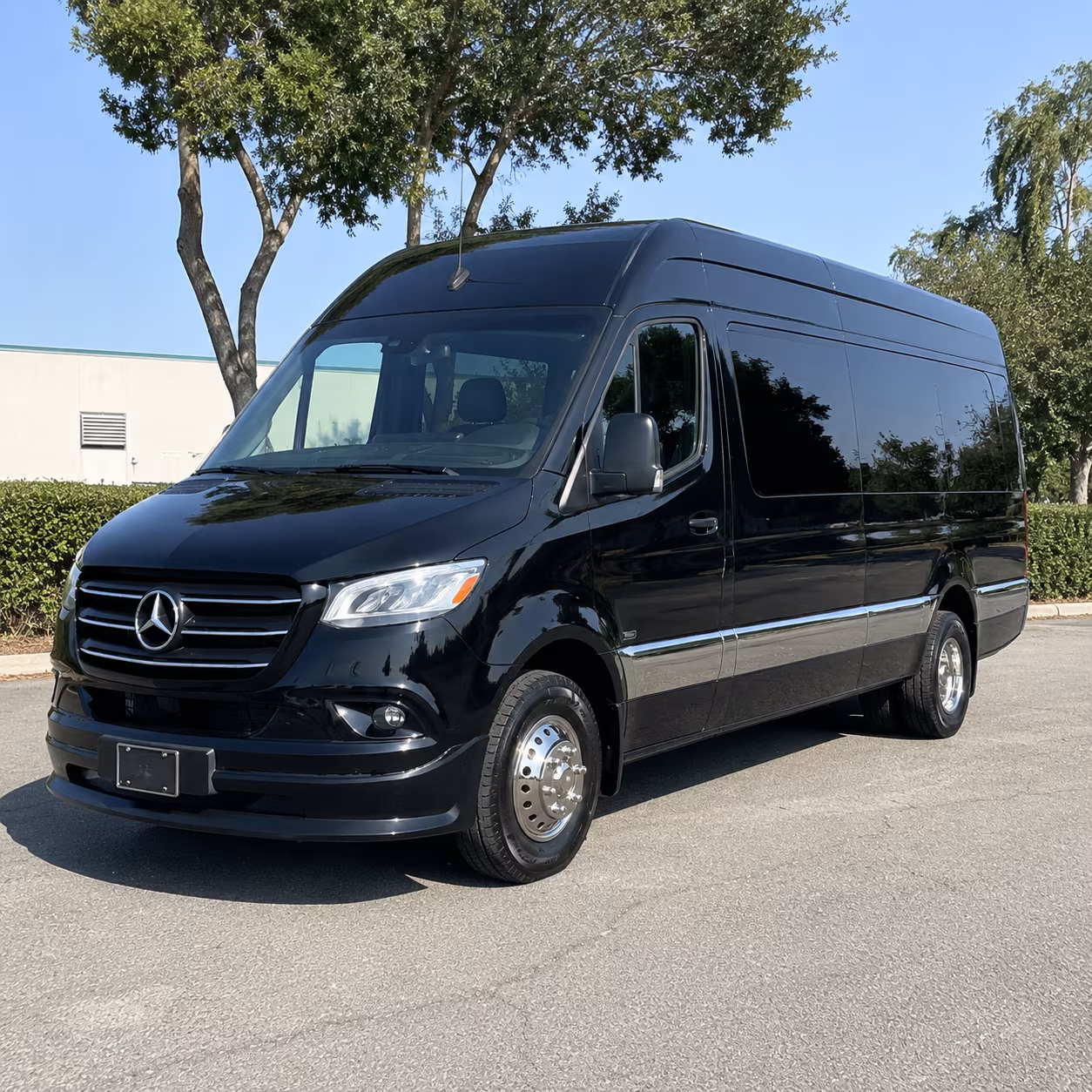 find the perfect transportation for your next airport transfer 5