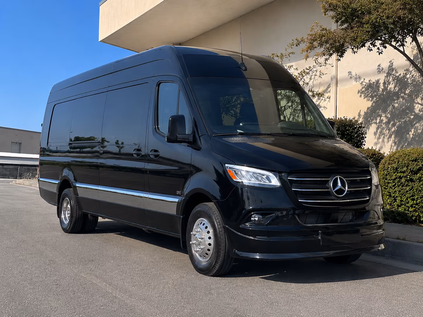 find the perfect transportation for your next corporate event 2