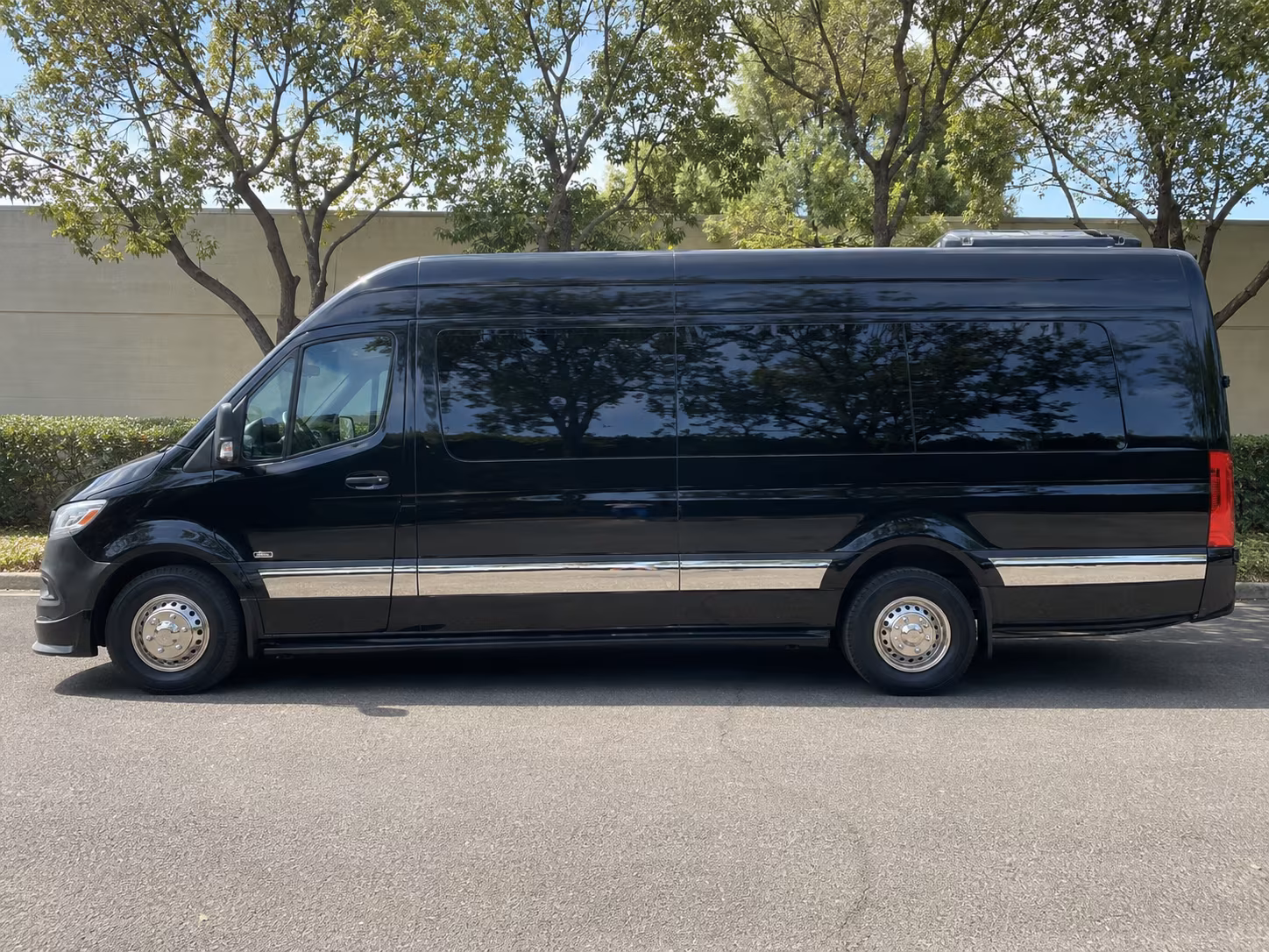 rancho cucamonga 10 passenger sprinter van